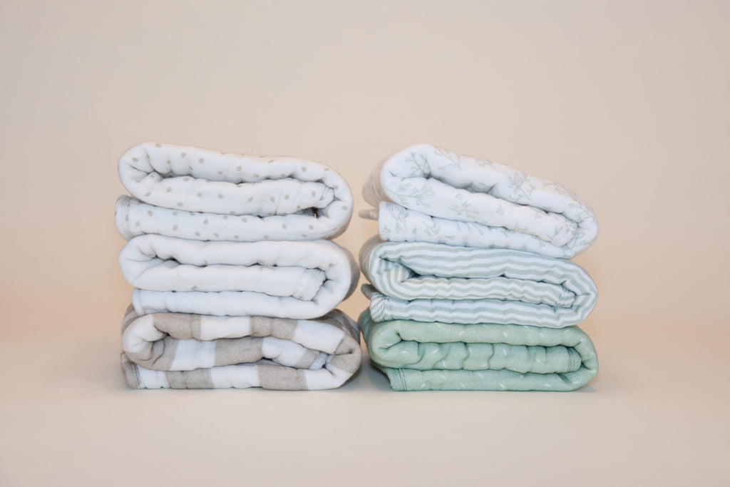ORGANIC MUSLIN BURP CLOTHS, 3 PACK (PISTACHIO + CREAM) - The Everyday Things Boutique
