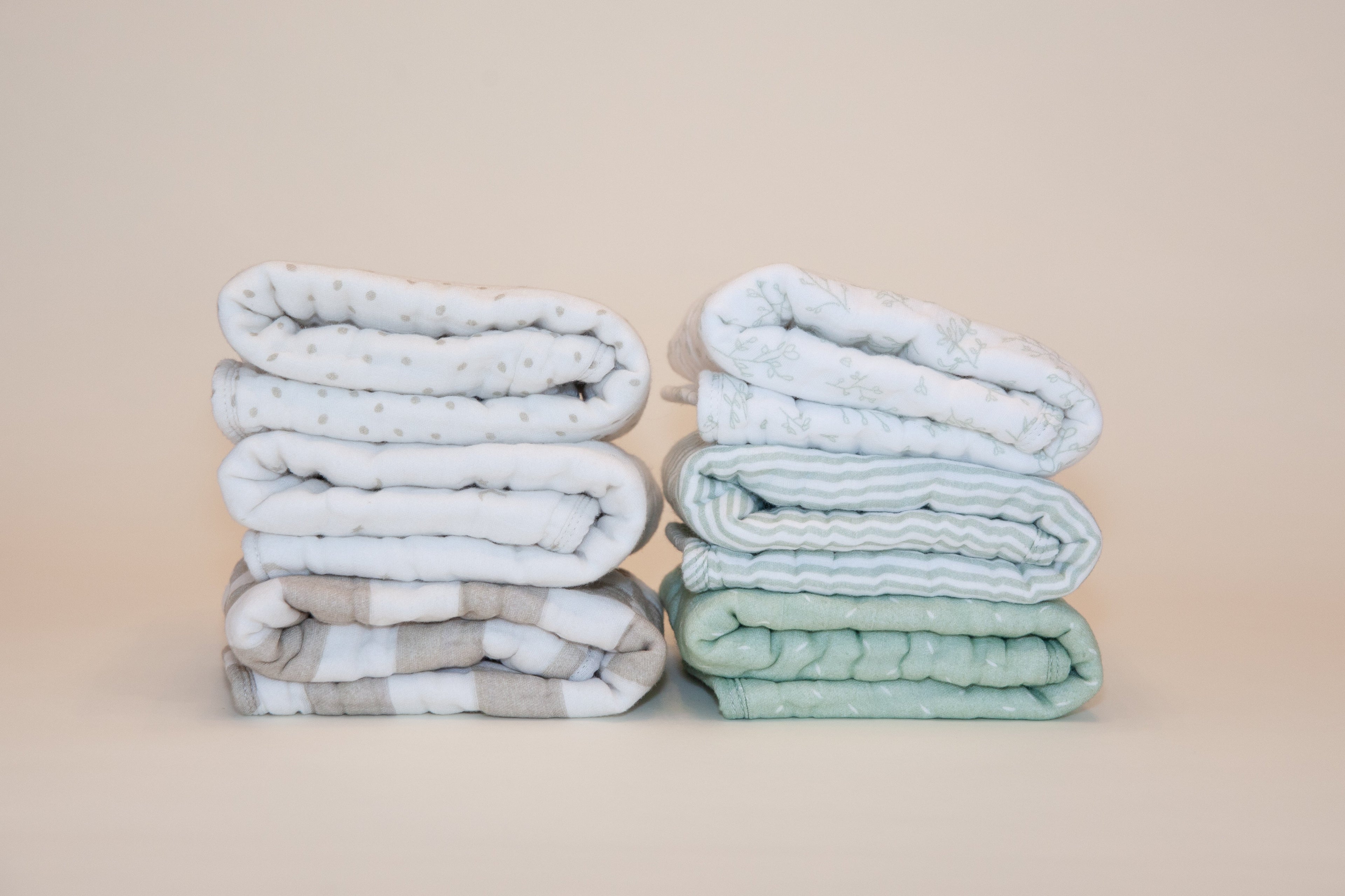 ORGANIC MUSLIN BURP CLOTHS, 3 PACK (PISTACHIO + CREAM) - The Everyday Things Boutique