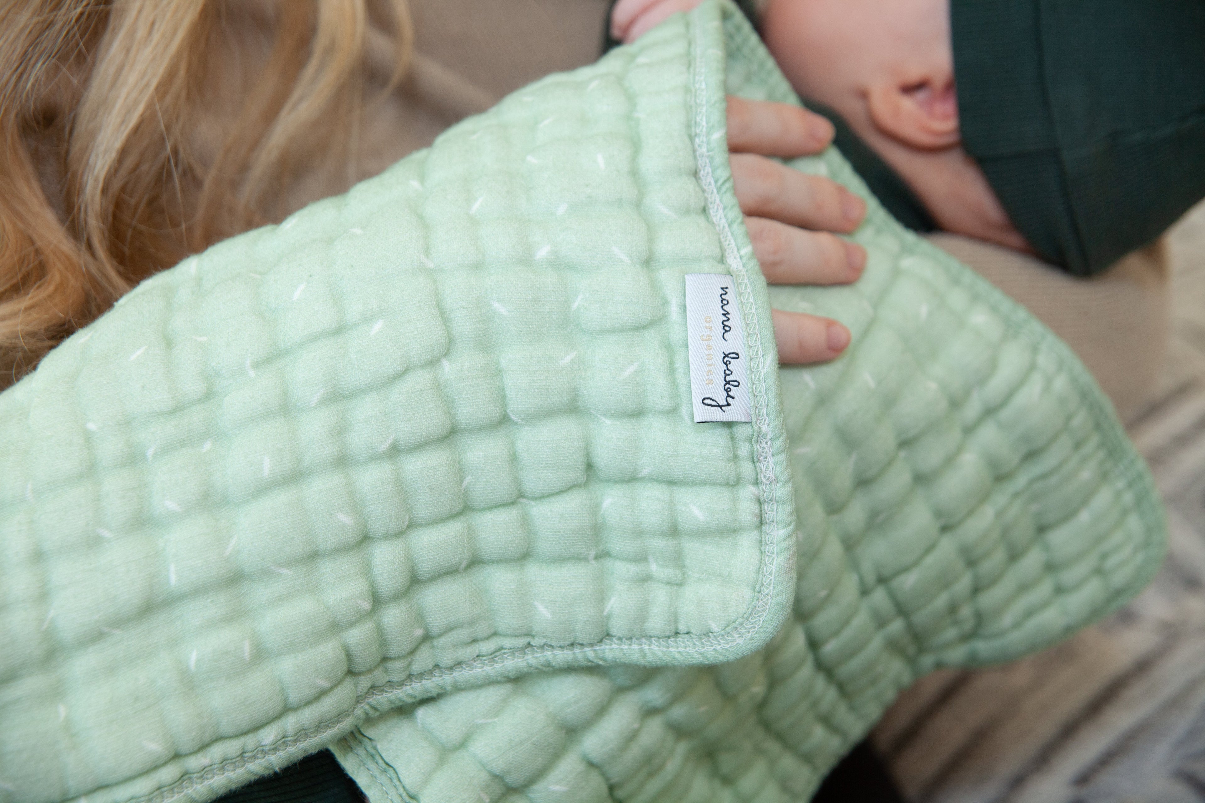 ORGANIC MUSLIN BURP CLOTHS, 3 PACK (PISTACHIO + CREAM) - The Everyday Things Boutique